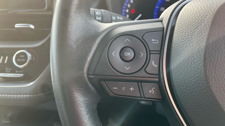 Toyota Corolla 2.0 VVT-i Hybrid Design 5dr CVT Hybrid Estate